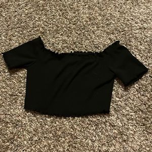 Black xs off the shoulders crop top